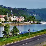 Schloss Prossen Aparthotel 4*